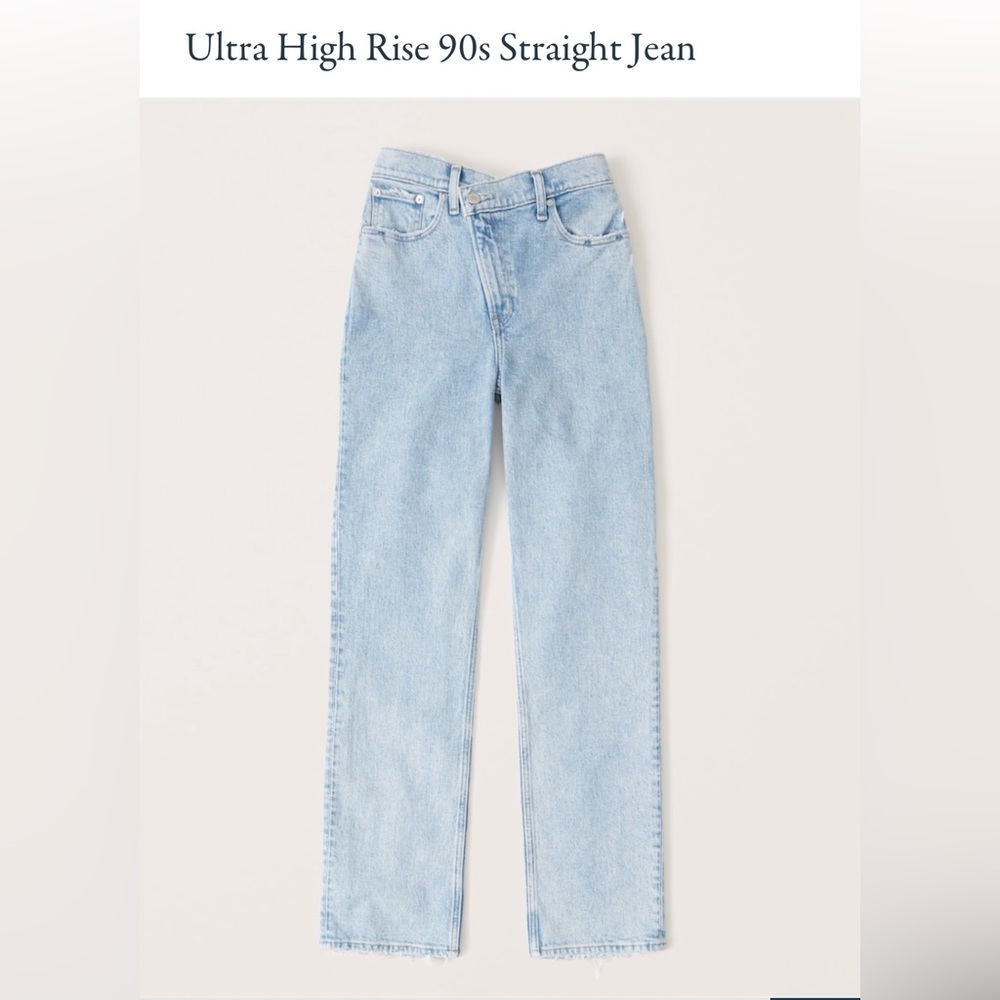 Abercrombie Curve Love Ultra High Rise Straight Jean